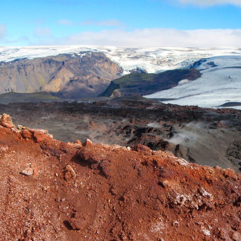 Iceland’s Laugavegur and Fimmvörðuháls Trek with IMCS